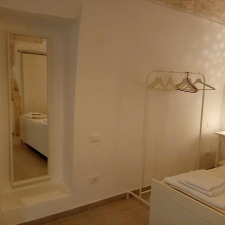 Studio Flat In White City ออสตูนี ภายนอก รูปภาพ